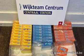 Politie neemt namaak condooms en airpods in beslag