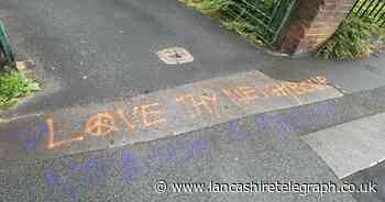 Peaceful message left outside park amid rumour of protest