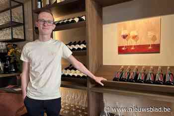 Sommelier Siebe (28) opent gloednieuwe wijnbar: “Het heeft altijd al in mijn hoofd gespeeld om een eigen zaak te hebben”