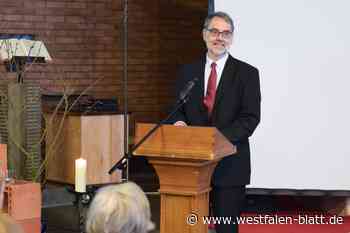Gymnasium St. Kaspar in Neueneerse: Matthias Nadenau verabschiedet