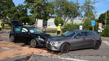 Unfall bei Altenstadt: Mehrere Verletzte und hoher Sachschaden