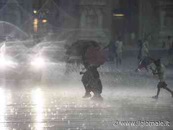 Maltempo, fulmine colpisce tram a Torino. A Milano allegamenti e alberi caduti