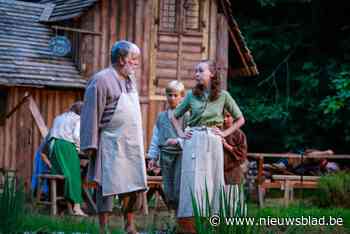 Tachtig Viverselnaren schitteren in spektakel ‘Heks van Viersel?’