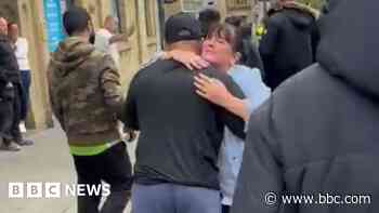 Muslim counter-protesters embraced by pub-goers