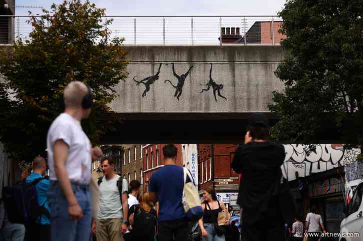 Banksy Reveals Third New Piece in Three Days: A Work Featuring Three Monkeys in London