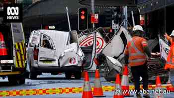 Scaffolding collapse in Sydney's CBD sees main road closed, van crushed
