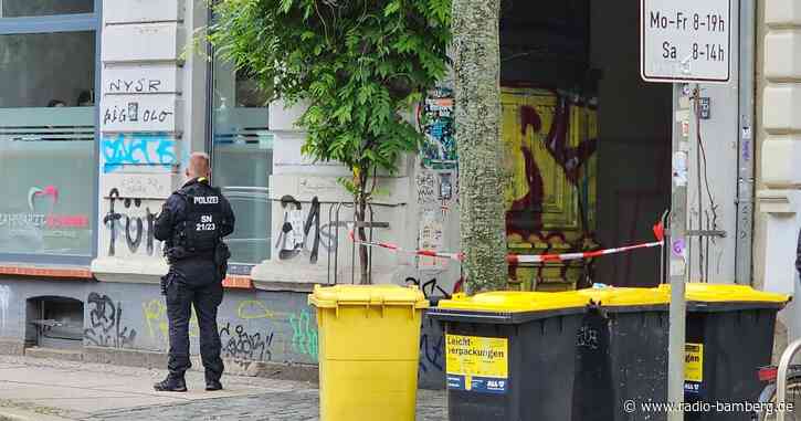 Nach Störaktionen an Flughafen Razzia bei Letzter Generation
