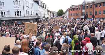 From counter-protests to arrests – a round up of the ‘riots’ in London last night