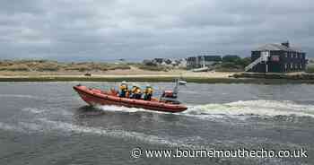 RNLI rescue catamaran suffering engine failure off Hengistbury Head