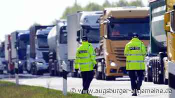 Lastwagenfahrer versucht zu tricksen, fällt aber bei Kontrolle auf