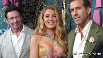 Ryan Reynolds nimmt's mit Humor: Blake Lively geht mit Hugh Jackman auf Kuschelkurs