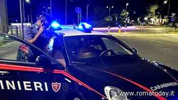 Ladro d'appartamento nasconde refurtiva nella spazzatura, scovato a Roma