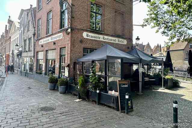 Uitbater brasserie Uilenspiegel verschenen voor onderzoeksrechter nadat hij dreigt zaak op te blazen