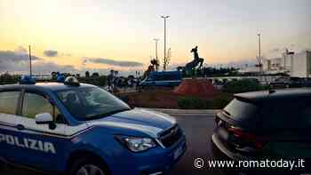 Scoperto a dormire in una cabina del lido minaccia gestori con un coltello