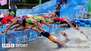 Marathon swimming goes ahead after Seine concerns