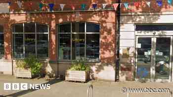 Ex-deputy leader criticises library cuts plan