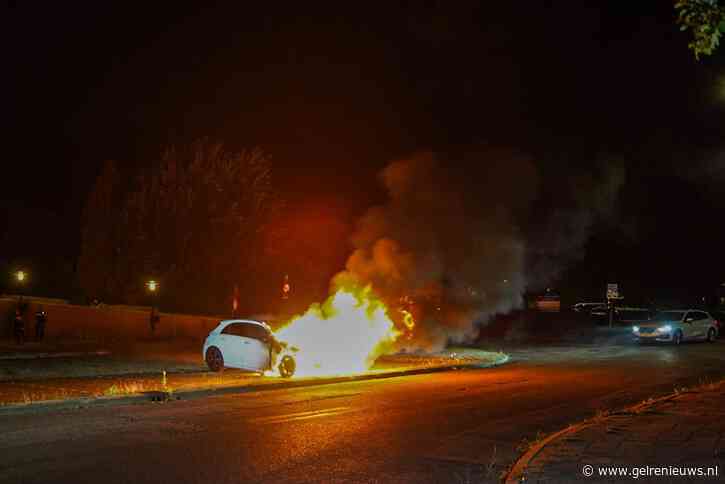Brand op parkeerplaats bij voormalig ziekenhuis in Velp