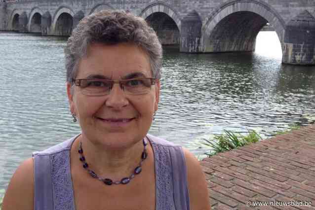 Rita (75) stierf nadat ze met haar fiets tegen openzwaaiend autoportier reed: “Met een vingerknip uit ons leven gerukt”