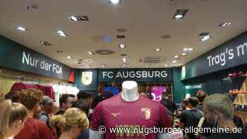FC Augsburg: Großer Run auf das neue Römertrikot