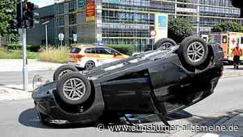 Unfall auf Memminger Straße: Auto landet nach Kolission auf dem Dach