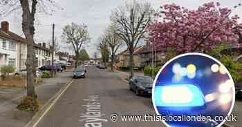 Police chase stolen motorbike through Hornchurch