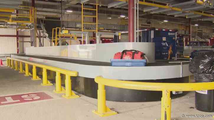 Woman dies after becoming entangled in baggage conveyor at Chicago's O'Hare airport: officials