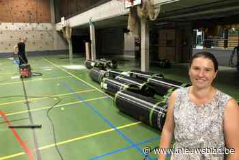 Sporthal krijgt nieuwe sportvloer: “Sinds 1982 niet veel veranderd, het was nodig”