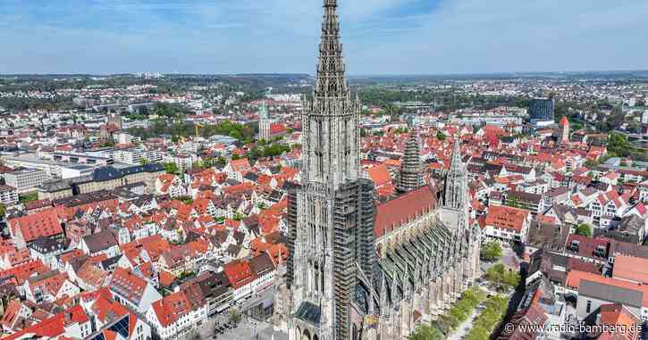 Pfarrerin stellt sich mutmaßlichem Bibel-Dieb in den Weg