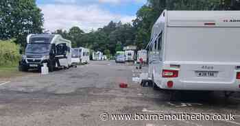 'Group of 14' travellers set up encampment at park