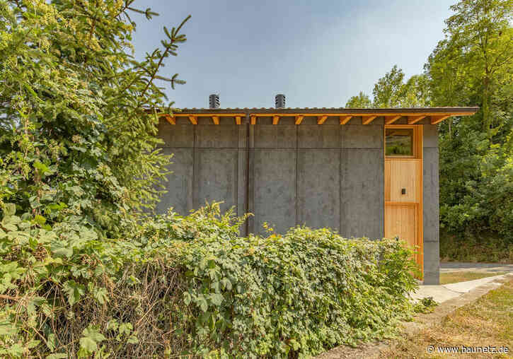 Ein Doppelhaus in den Bergen
 - Holzbau im spanischen Nordosten von Sau Taller d’Arquitectura