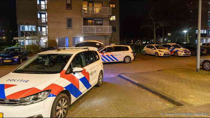 Almere - Verdachte van straatroof Parkwijk meldt zich na half jaar zoeken zelf op politiebureau