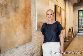Mechelse kunstenares opent galerij in Sint-Katelijnestraat: “Ik dacht dat dit niet mogelijk was, maar dacht aan de woorden van mijn overleden mama”