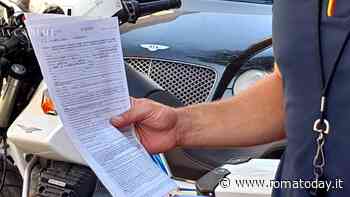 Girava su Bentley e Ferrari con targhe contraffatte: così ha evitato di pagare 600 multe ricevute