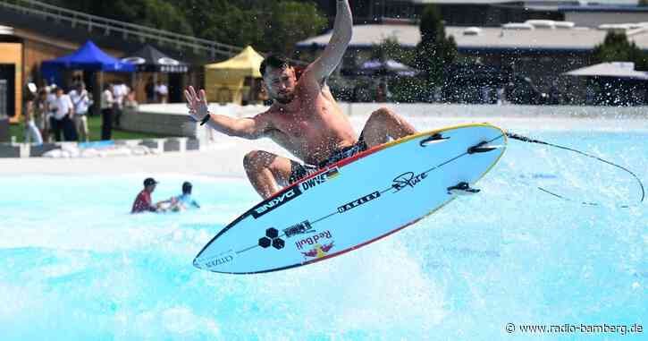 Surfpark bei München mit Olympioniken eröffnet