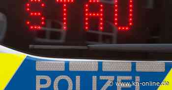 Bei Neumünster: Langer Stau nach Unfall auf der A7