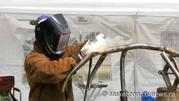 Sask. sculptors create art pieces for Martensville