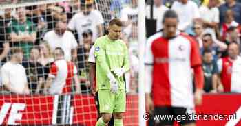 Feyenoord begint seizoen met pijnlijke misstap: promovendus Willem II stunt met remise in de Kuip