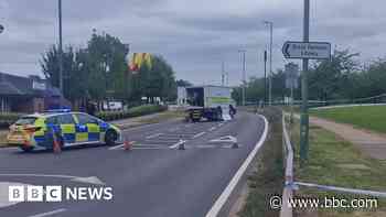 Bomb disposal team destroys suspicious item