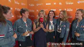 Brons voor de waterpolodames! Tess Lieder-Wester spreekt ze bij de huldiging