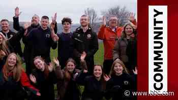 Planting trees with Sheffield United's Tom Davies