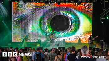 Seven taken to hospital after festival crowd surge