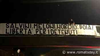 "Salvini, Meloni, Nordio: boia! Libertà per i detenuti". Striscione contro il Governo al Colosseo