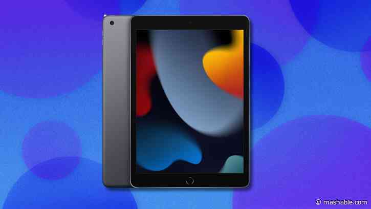 Pick this Apple iPad (9th gen) from the tablet tree for a new low price