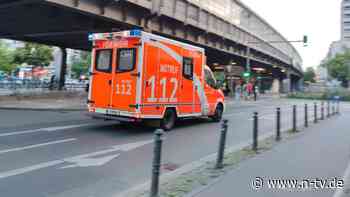 20-Jährige verweigert Behandlung: Sanitäterin will helfen - und wird rassistisch attackiert