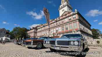 Klassiker auf vier Rädern vor dem Wolfenbütteler Schloss