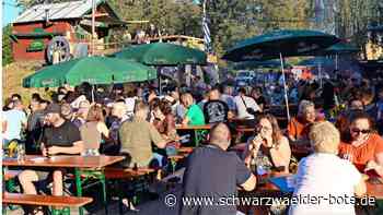 Feuerwehr Dobel lädt ein: Beim „Dorfwiesenfescht“ in Dobel gab’s „geiles Wetter“