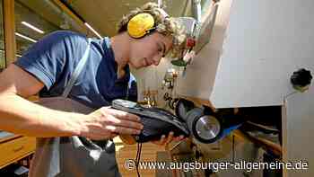 Schuhe für kranke Füße: Wie wird man Orthopädieschuhmacher?