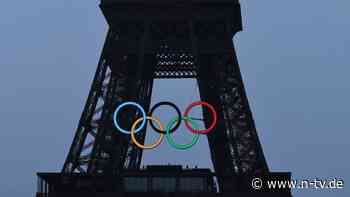 Gehört nicht zu Olympia-Schluss: Mann klettert auf Eiffelturm - kurzzeitig evakuiert