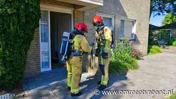 112-nieuws: brandlucht door pan op vuur • auto van de weg in Haps