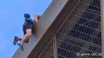 Man climbing Eiffel Tower prompts evacuation hours before Olympic closing ceremony